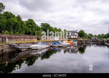 Bowling Basin Harbor, Forth & Clyde Canal, Bowling, West Dunbartonshire, Schottland, Großbritannien Stockfoto