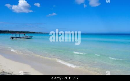 Jamaikanische Resort Negril. Reisen Sie in die Karibik. 7 Meilen Strand Stockfoto