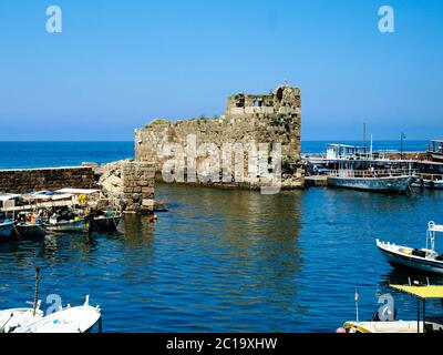 Blick auf den zerstörten Hafen von Byblos, Jbail, Libanon Stockfoto