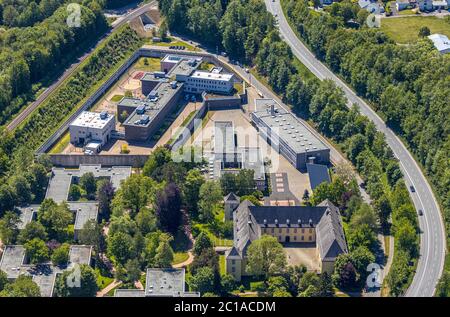 Luftaufnahme, Attendorn Gefängnis, Attendorn, Sauerland, Nordrhein-Westfalen, Deutschland, Festnahme, DE, Europa, Freiheitsentzug, Freiheitsstrafe, Freiheitsstrafe, Stockfoto