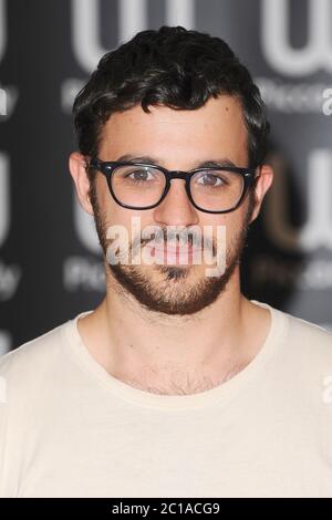 Joe Thomas, Simon Bird, James Buckley und Blake Harrison, unterschreiben Kopien des Inbetweeners Yearbook, Waterstones Piccadilly. © Paul Treadway Stockfoto