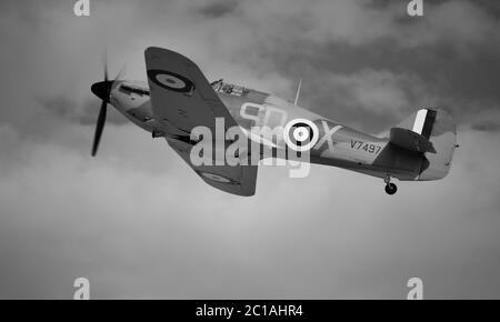 Hawker Hurricane Mk.I V 7497 Airborne bei Shuttleworth militärische Airshow am 7. Juli 2019 Stockfoto