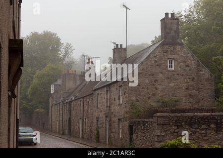 Blick auf College Bounds in der University of Aberdeen im Nebel, Schottland Stockfoto