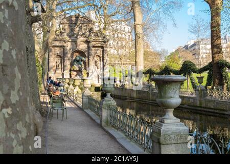 Medici-Brunnen im Jardin du Luxembourg, Paris Stockfoto