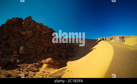 Farbschatten an Dünen im Tassili nAjjer Nationalpark, Algerien Stockfoto