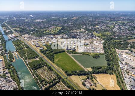 Luftaufnahme, Stadthafen Gelsenkirchen, Rhein-Herne-Kanal, Industriegebiet, Binnenhafen, Schotteranlage bismarck-West, Schalke, Gelsenkirchen, Ru Stockfoto