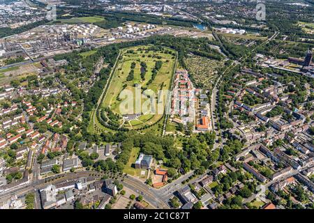 Luftaufnahme, Golfclub GC Schloß Horst, Golfplatz, Friedhof Horst-Süd, Schotterclub Horst Emscher,Neubaugebiet, Wohngebiet am Bowenga Stockfoto