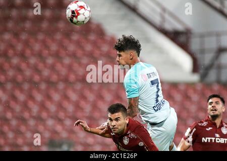 Florinel Coman von FCSB während des Spiels zwischen CFR Cluj und FCSB in der Play-off der ersten Liga Rumäniens am 14. Juni 2020 in Cluj-Napoca, Rumänien. (Foto von Paul Ursachi/MB Media) Stockfoto