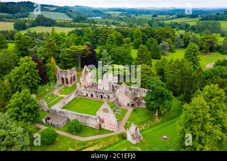 Luftaufnahme der Ruine von Dryburgh Abbey in Dryburgh, Scottish Borders, Schottland Großbritannien Stockfoto