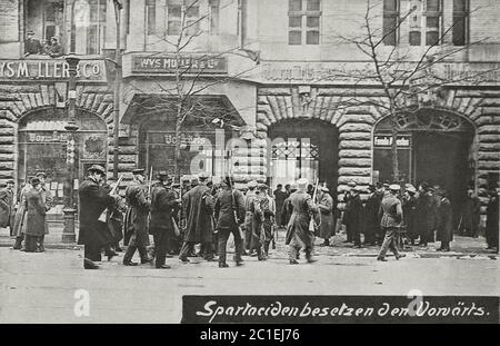 Straßenkampf in Berlin. 1919 der Spartakusaufstand, auch bekannt als Januaraufstand, war ein Generalstreik (A) Stockfoto