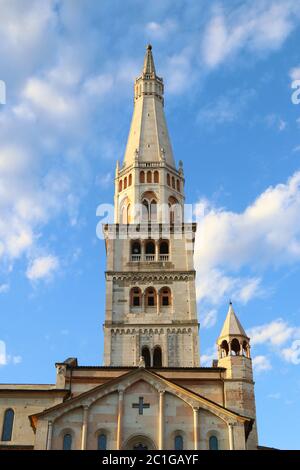 Modena, Italien, Ghirlandina Turm, UNESCO-Denkmal, Piazza Grande, Glockenturm der Stadt Stockfoto