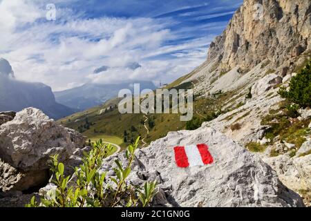 Markierung auf einem Stein Stockfoto