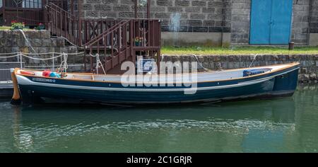 Leeres Ausflugsboot am Otaru Kanal, Hokkaido, Japan Stockfoto