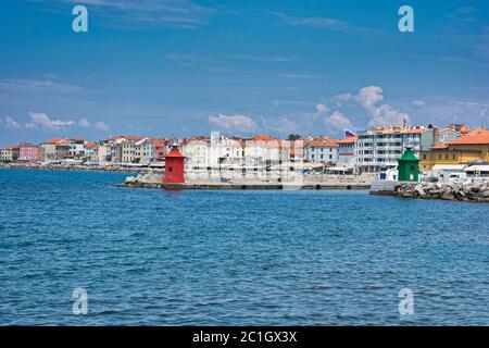 Piran, Slowenien. Bild des Hafens der Altstadt von Piran - Bild Stockfoto