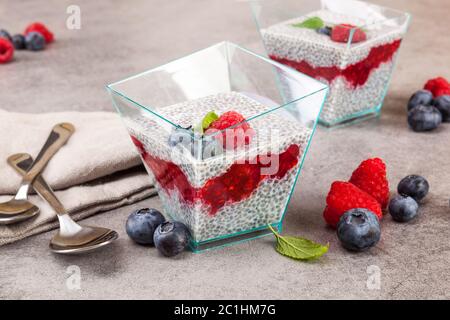 Gesunder Chia-Samenpudding. Stockfoto