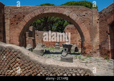 Ostia Antica, Italien. 13/06/2020: Mulino del Silvano, Parco Archeologico di Ostia Antica - Mühle, Archäologischer Park von Ostia Antica © Andrea Sabbadini Stockfoto