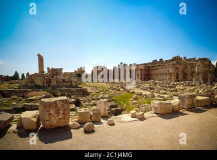 Ruinen von Jupiter Tempel und großen Hof von Heliopolis in Baalbek, Bekaa-tal im Libanon Stockfoto