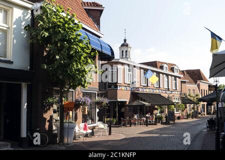 OOTMARSUM, NIEDERLANDE - 31. JULI 2018: Ootmarsum ist eine Stadt in der niederländischen Provinz Overijssel. It Stockfoto