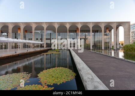 BRASILIA, BRASILIEN - MAR 03, 2007 - Brasilianischer Itamaraty Palast - Auswärtiges Amt - Außenministerium Stockfoto