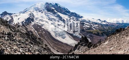 Ein Blick vom 3rd Burroughs Mountain, Mount Rainier National Park, Washington, USA. Stockfoto