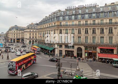 Paris, Frankreich, März 31 2017: Le Grand Hotel Fassade in Paris Stockfoto