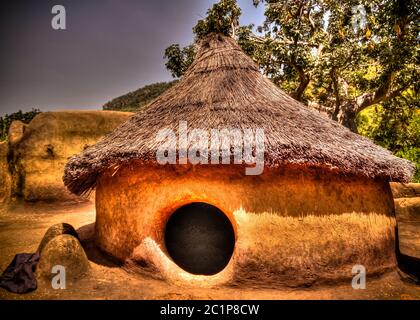 Traditionelles tammari Dorf von Tamberma in Koutammakou, dem Land der Batammariba, Kara Region, Togo Stockfoto