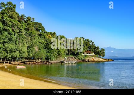 Red Beach Cove auf Big Island mit seiner paradiesischen Landschaft Stockfoto