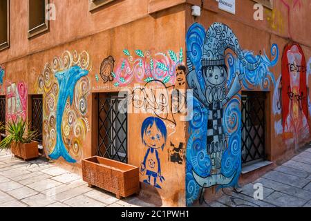 Graffiti-Wand, Lokale Straße in Plaka Gegend, Athen, Griechenland, Europa Stockfoto