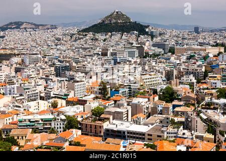 Stadtbild und Lycabettus Hügel, von der Akropolis von Athen, Athen, Griechenland, Europa Stockfoto