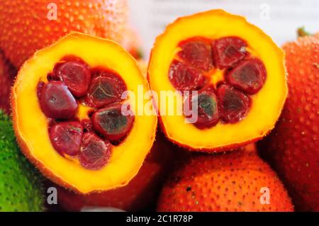 GAC-Frucht (Momordica cochinchinchinensis) Stockfoto