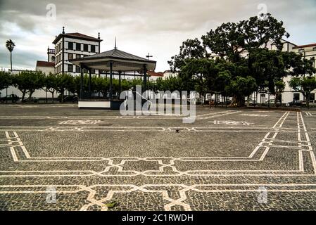 Praca 5 Platz von Outubro Ponta Delgada und Igreja de Sao Jose, Sao Miguel, Azoren, Portugal Stockfoto