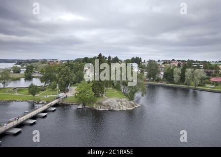 Blick von der mittelalterlichen Burgmauer Olavinlinna (Olofsborg) aus dem 15. Jahrhundert in Savonlinna, Finnland Stockfoto