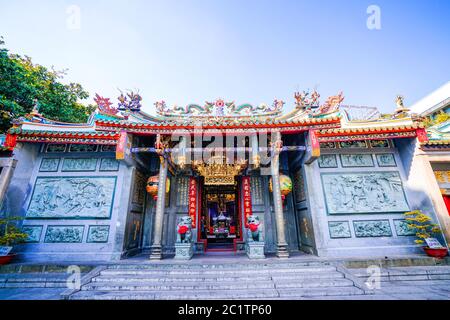 Ho Chi Minh Stadt, Vietnam - 05. JAN 2020: Nghia an Tempel (Hoi Quan Nghia an - Chua Ong), einer der chinesischen Pagode, einer der ältesten Tempel in Saigon, Stockfoto
