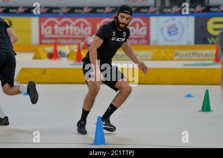 Lugano, Schweiz. Juni 2020. 15.06.20, Lugano, Corner Arena, Eishockey, Training nach Corona Virus: HC Lugano. Weiter Giovanni Morini Kredit: SPP Sport Pressefoto. /Alamy Live Nachrichten Stockfoto