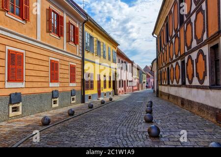 Sermage Palast und Straße in der Altstadt von Varazdin, Kroatien Stockfoto