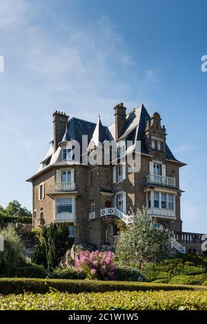 Attraktive Immobilien, Dinard, Bretagne, Frankreich Stockfoto