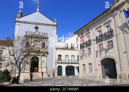 Aveiro, PORTUGAL - 23. MAI 2018: Die Menschen besuchen die Altstadt von Aveiro in Portugal. Aveiro ist die zweitbevölkerungsreichste Stadt der Region Centro in Portugal. Stockfoto
