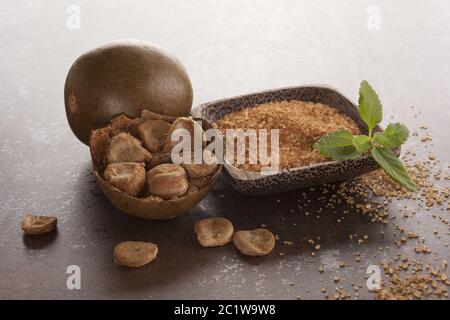 Luo Han Guo aka Mönchsoße und Zucker. Stockfoto