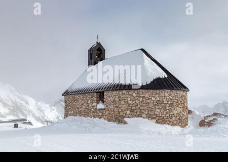 Kirche Maria Heimsuchung auf dem Gipfel der Zugspitze im Winter Stockfoto