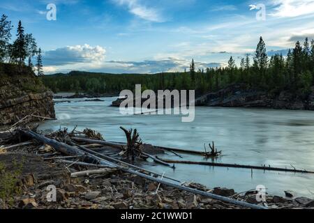 Fluss im Yukon in Kanada Stockfoto