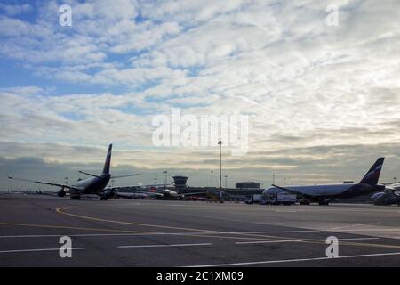 Oktober 2019 In Moskau, Russland. Flugzeuge Aeroflot - Russian Airlines auf dem internationalen Flughafen Scheremetjewo in Moskau. Stockfoto