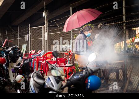 Can Tho, Vietnam - Februar 2020 : farbenfroher Morgenmarkt. Lokaler Markt für frische Lebensmittel. Stockfoto