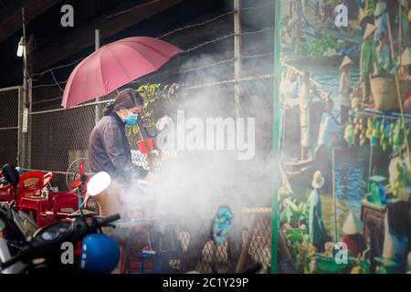 Can Tho, Vietnam - Februar 2020 : farbenfroher Morgenmarkt. Lokaler Markt für frische Lebensmittel. Stockfoto