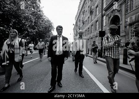 Gerald Batten, UKIP-Führer beim UK Unity and Freedom March, einem Brexit-freundlichen Marsch, der den Jahrestag des brexit-Referendums feiert. London, Großbritannien. 23r Stockfoto