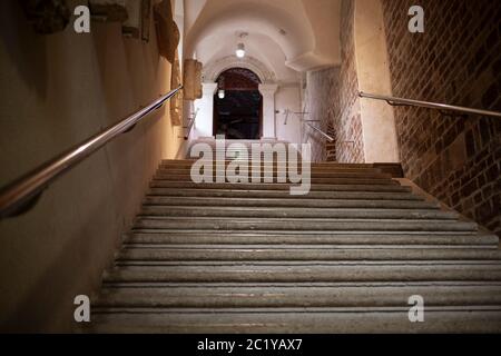 Kotor, Montenegro - Teil des Inneren der Kathedrale von Saint Tryphon (Sveti Tripun) Stockfoto