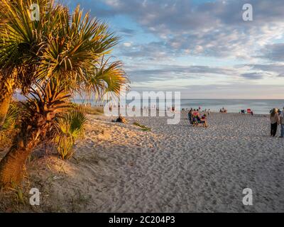 Sonnenuntergang am Manasota Key Beach auf Manasota Key in Englewood Florida USA Stockfoto