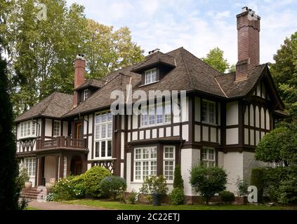 TUDOR Villa im Revival-Stil in der gehobenen Nachbarschaft von Shaughnessy, Vancouver, BC, Kanada Stockfoto