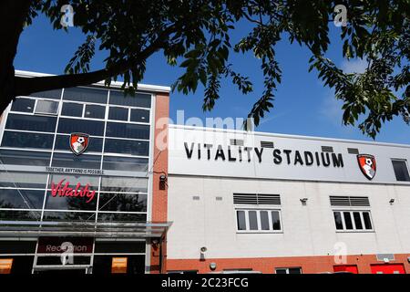 Bournemouth, Großbritannien. Juni 2020. Vitality Stadium in Bournemouth, Dorset, Heimstadion des Premier League Fußballteams AFC Bournemouth, das am 20. Juni die erste Live-Übertragung der neu gestarteten Premier League mit Crystal Palace ausrichten wird. Kredit: Richard Crease/Alamy Live Nachrichten Stockfoto