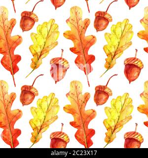 Nahtlose Muster mit Eiche Blätter und Eicheln. Aquarell Herbst Blätter gefallen Orange und Gelb mit bunten Tropfen und Sprays auf einem weißen Hintergrund. T Stockfoto