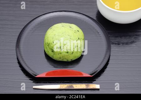 Japanische Süßwaren, yomogi Pflanze Reis kuchen Kusa Mochi Stockfoto